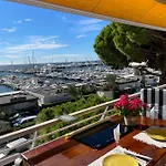 Een Parel Aan De Cote 'd Azur ! *