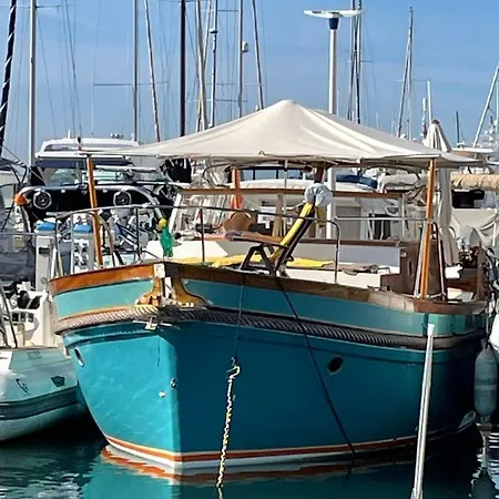Een Parel Aan De Cote 'd Azur ! * Валлорис